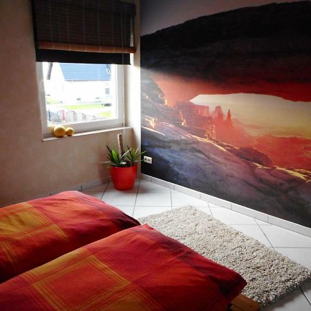 Modernes Ferienhaus Der Besonderen Art Mit Garten Lohne  Exterior foto