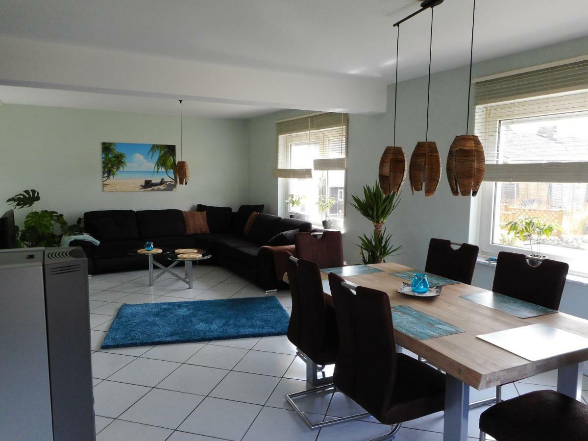 Modernes Ferienhaus Der Besonderen Art Mit Garten Lohne  Exterior foto